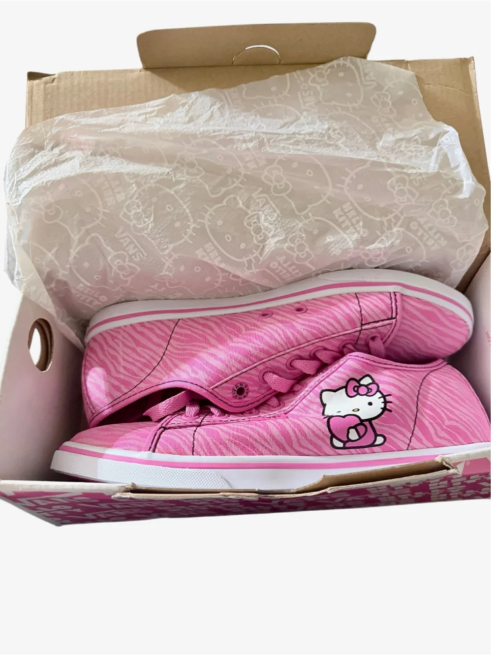 Women's Vans Hello Kitty Sneakers Size 7 Pink Zebra Print